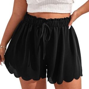 Women's Black Scalloped Hem Shorts